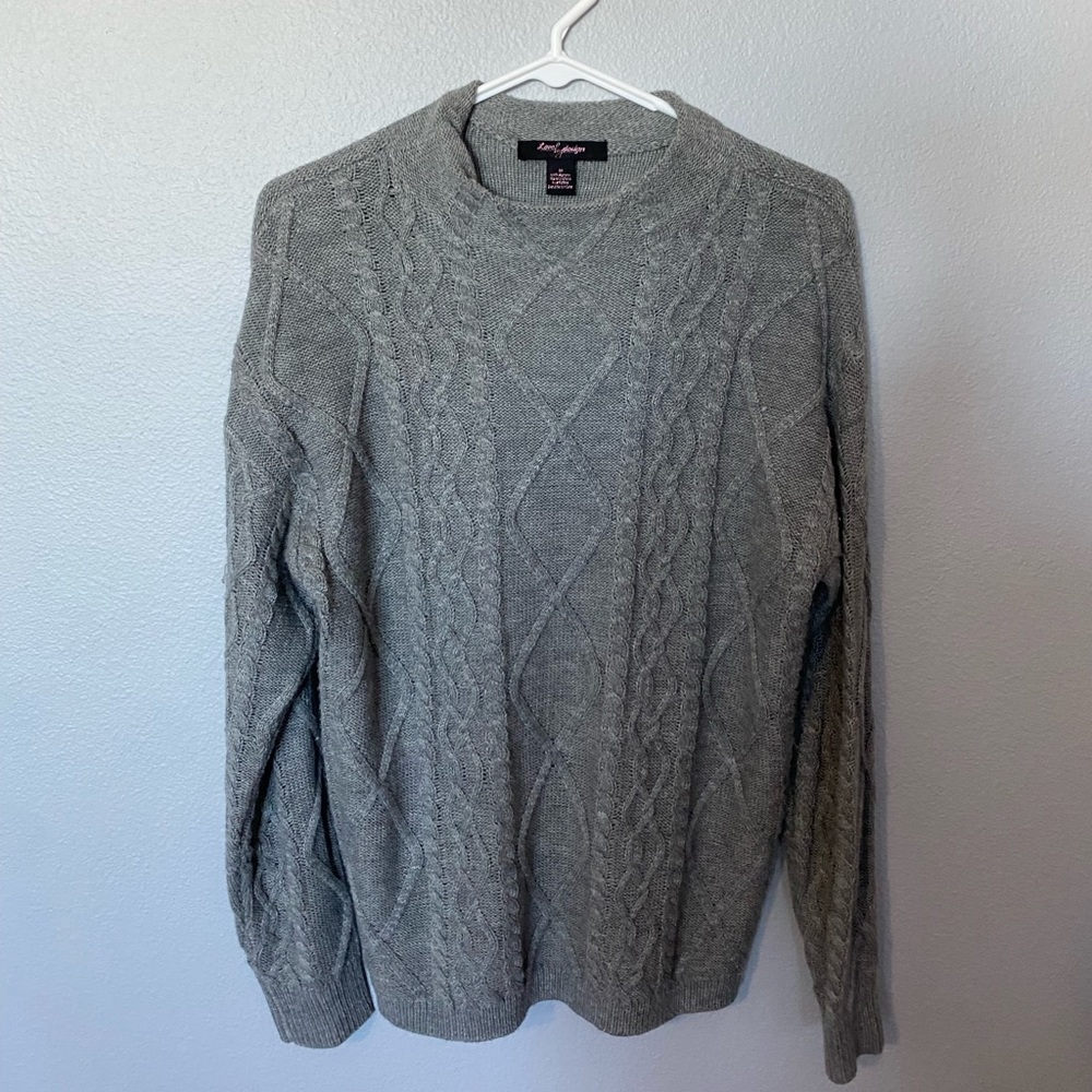 Love by Design gray cable knit sweater